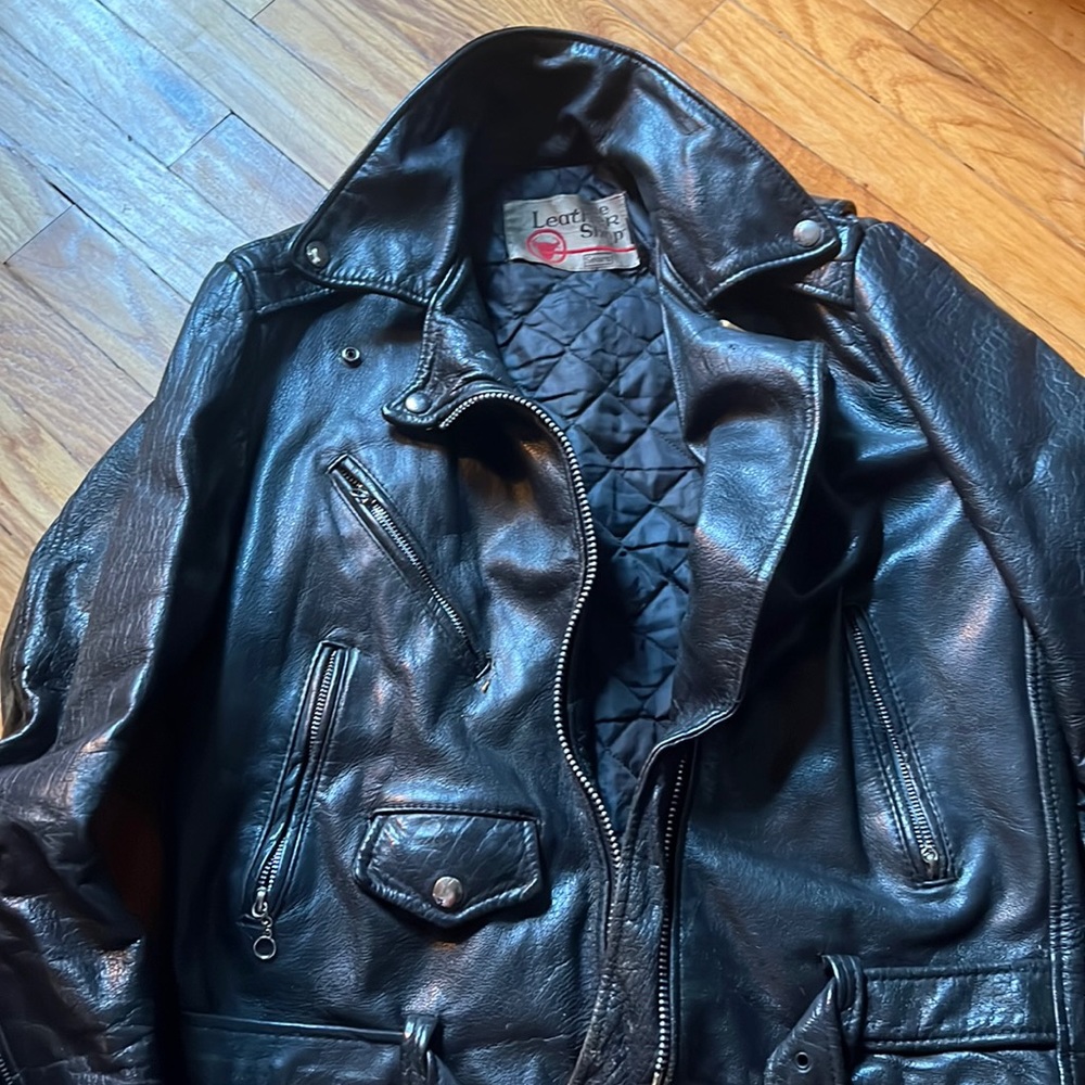 Vintage Women’s Leather Jacket